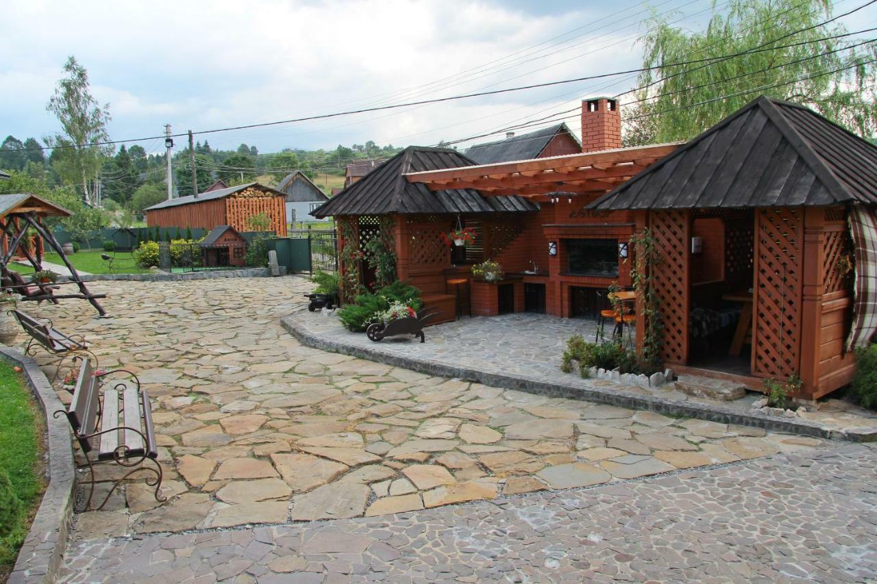 Коттедж "Пятое Колесо" 1 Lazeshchyna Exterior photo